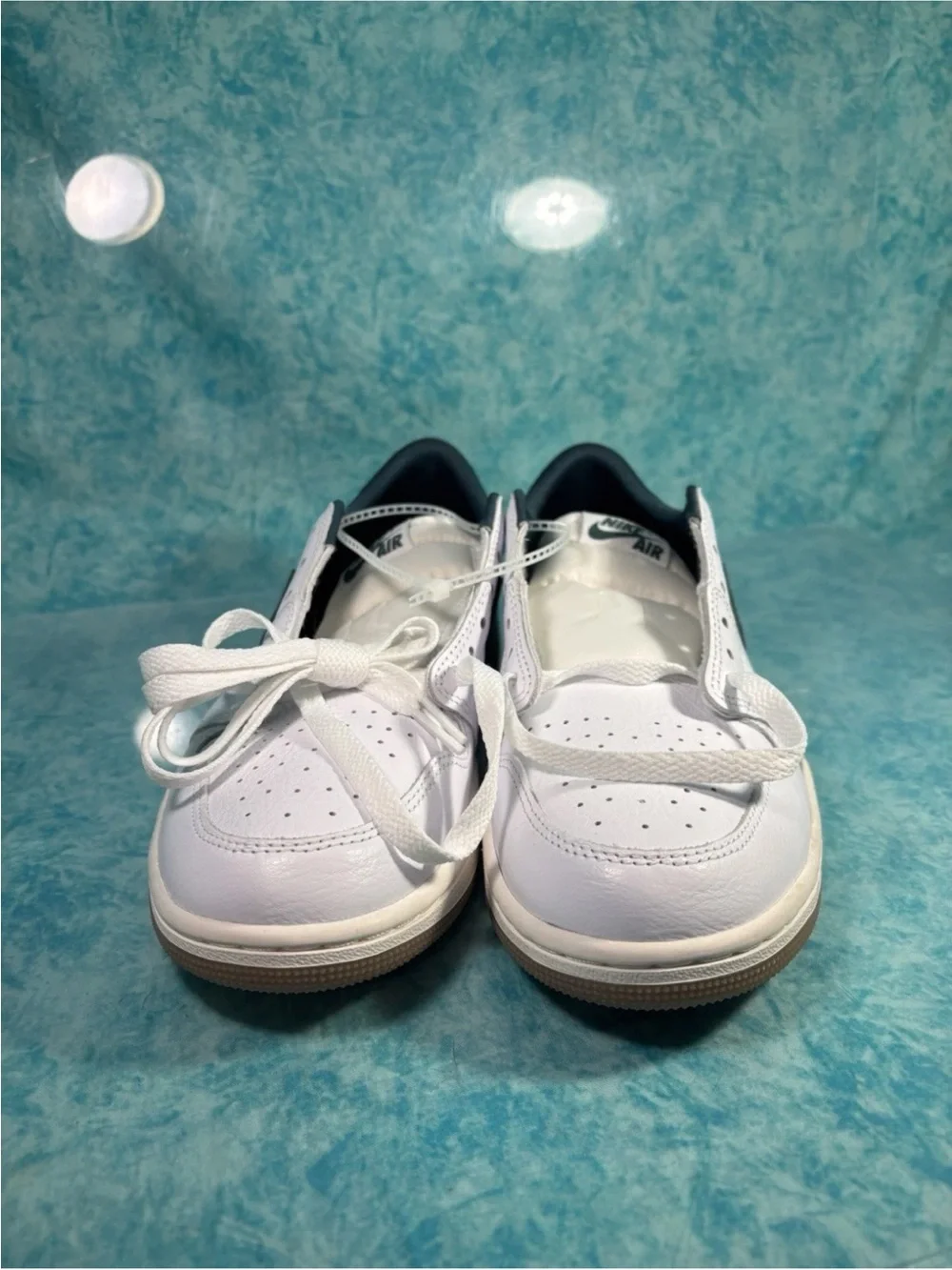 Nike Air Jordan 1 Retro Women’s White Green Low Top Leather Shoes Size 9